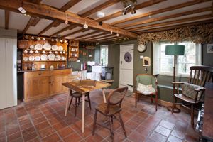 Kitchen Breakfast Room- click for photo gallery